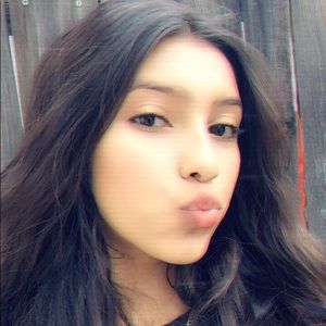 Meet your Posher, Fernanda